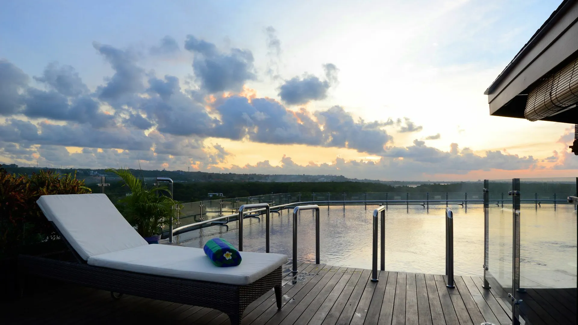 נוסא דואה The Nest Hotel Nusa Dua